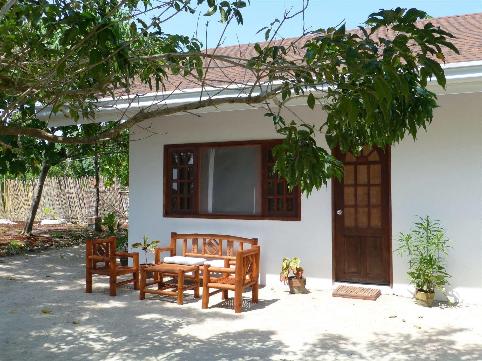 Talima Beach Villas & Dive Resort Cebu Eksteriør billede