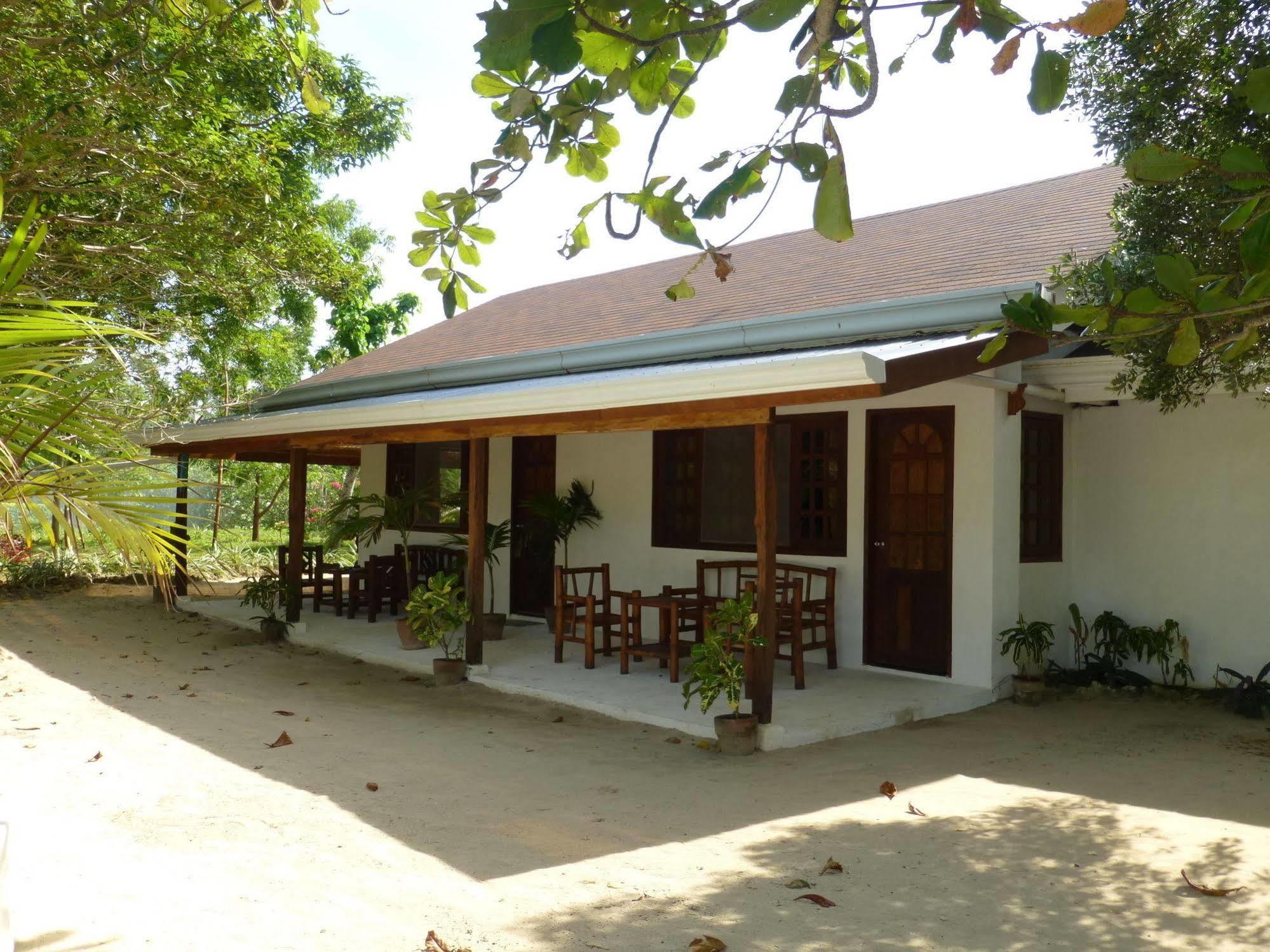 Talima Beach Villas & Dive Resort Cebu Eksteriør billede
